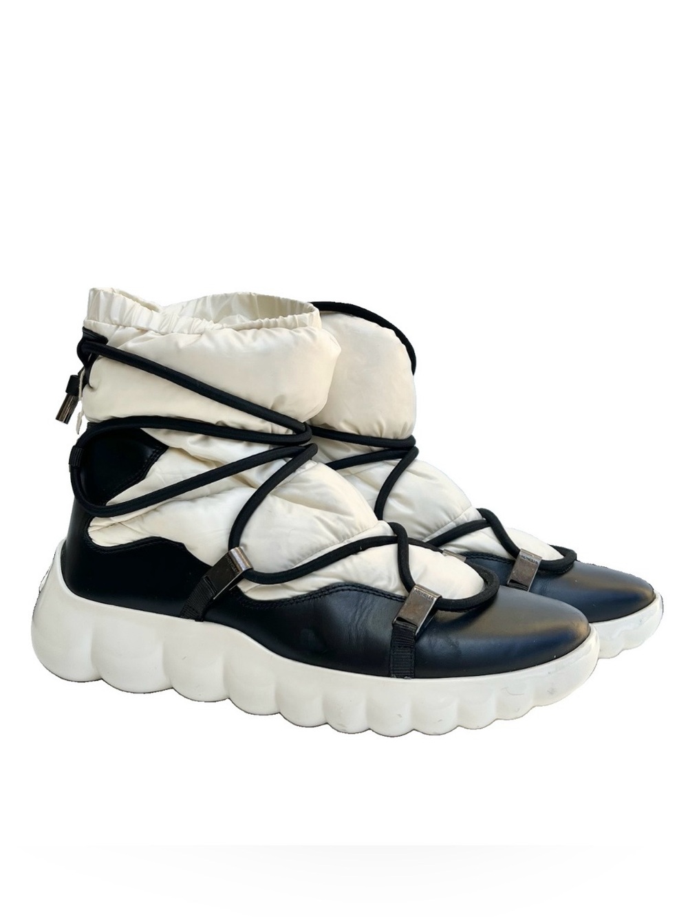 Moncler Women’s Rain Snow Winter Puffer Boots Black White Size 39